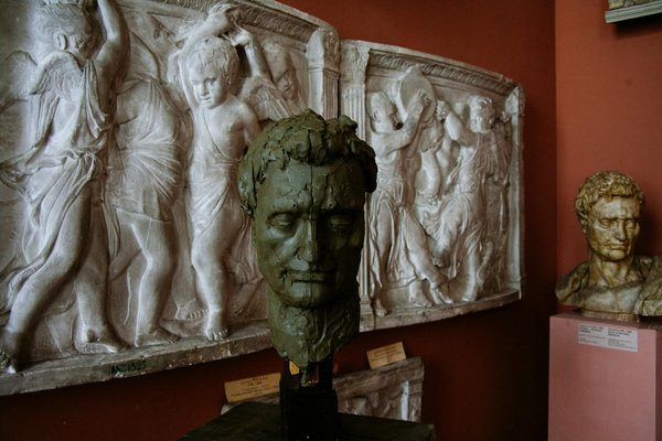 Découvrez le monde fascinant du téléphone rose avec livegirl